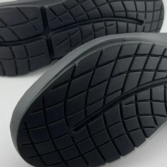 NWT OOFOS OOMG EEZEE MEN BLACK US SIZE 11 slip on shoe style 5082 NIB - Picture 13 of 16